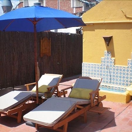 Easy Sleep Gaudi Terrace Apartment Barcelona Bagian luar foto